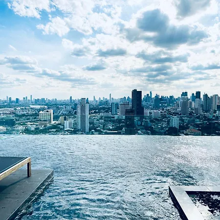 Wyndham Garden Sukhumvit 42 Apartment Bangkok Exterior photo
